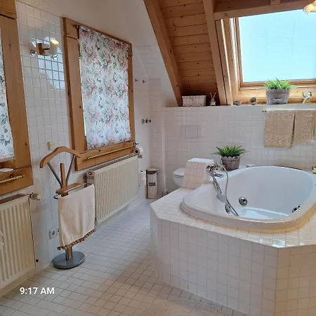 Haushaelfte Ca 290 Qm Luxus Zur Alleinnutzung Apartment *