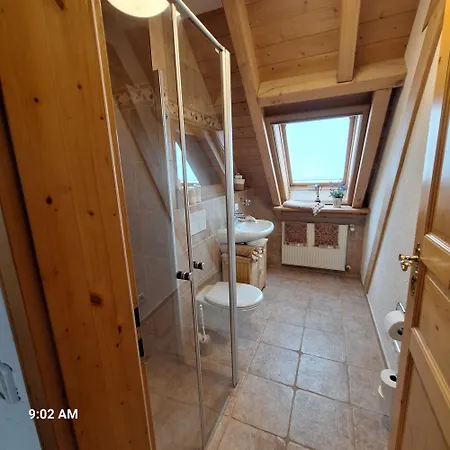 Haushaelfte Ca 290 Qm Luxus Zur Alleinnutzung * Loeffingen