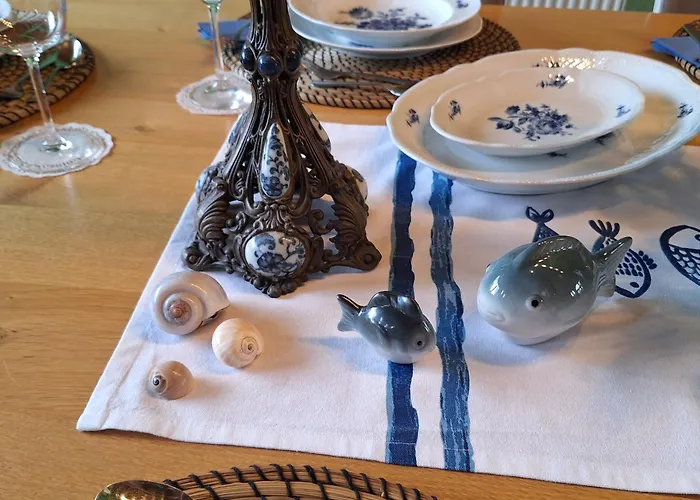 Haushaelfte Ca 290 Qm Luxus Zur Alleinnutzung * Лёффинген