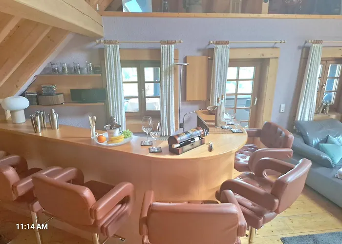 Haushaelfte Ca 290 Qm Luxus Zur Alleinnutzung * Лёффинген