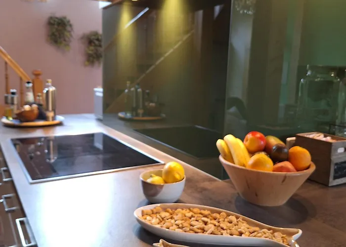 Haushaelfte Ca 290 Qm Luxus Zur Alleinnutzung Апартаменты